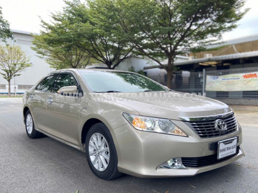 Camry 2.0E 2014