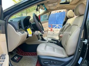Xe Hyundai Elantra 2.0 AT 2018