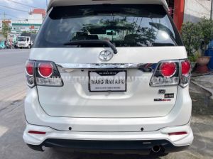Xe Toyota Fortuner TRD Sportivo 4x2 AT 2016