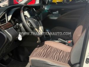 Xe Toyota Innova Venturer 2.0 AT 2022