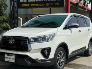 Xe Toyota Innova Venturer 2.0 AT 2022