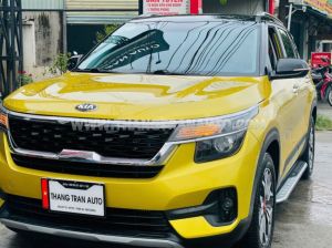 Xe Kia Seltos Luxury 1.4 AT 2020