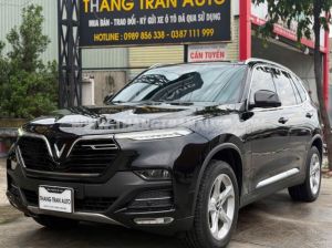 Xe VinFast Lux SA 2.0 Plus 2.0 AT 2021