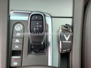 Xe VinFast Lux SA 2.0 Plus 2.0 AT 2021